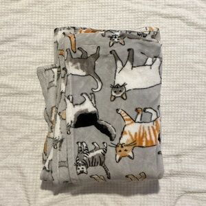 Deborah Rhodes Gray Cat Print Blanket